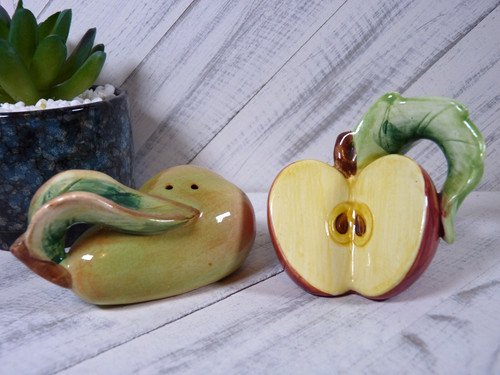 Pair apple pear - pair,