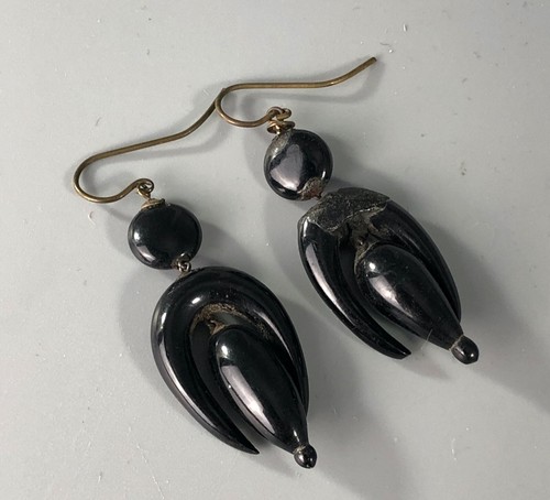 Victorian whitby jet hook - jet,