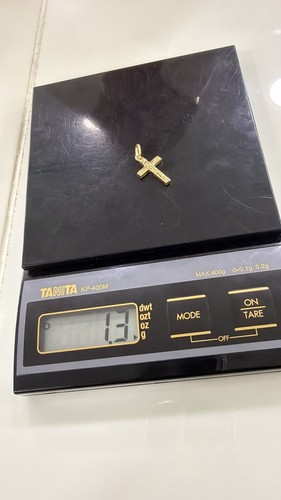 18ct solid gold beautiful - solid,