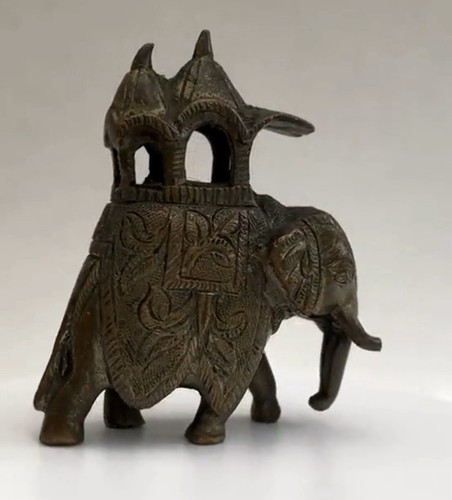 Cast bronze elephant - cast,