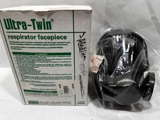 MSA Ultra Twin Full Face Respirator - Size Medium 