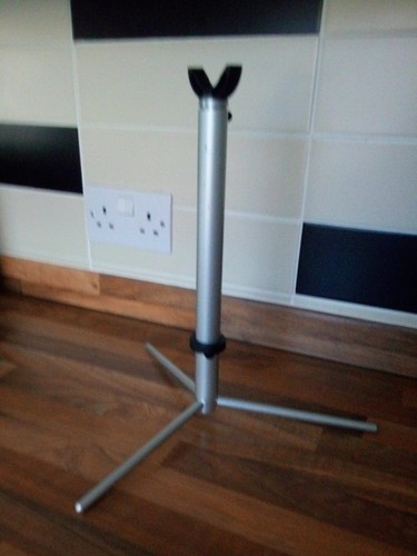 Grey bow stand small 33 - bow, stand,