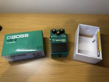 Boss TR-2 Tremolo Pedal, boxed