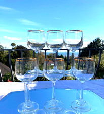 Classic Timeles set 6  Hand