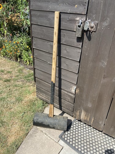 Large rubber mallet paving - rubber,