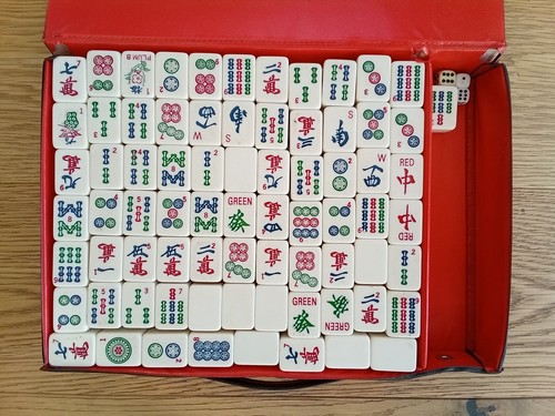 Vintage mahjong set with - , case