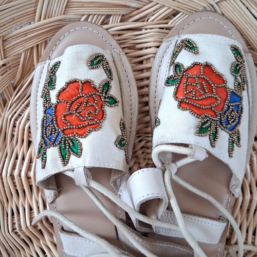 Womens lace sandals cream - lace,