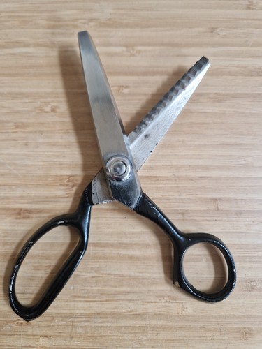 Vintage foreign crinkle shears - foreign,