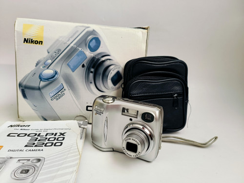 Nikon coolpix 3200 - nikon,