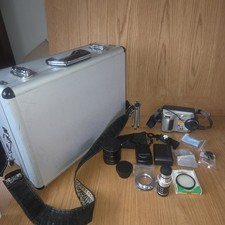 Sony Digital Camera Mavica MVC-FD200 with case and extras (untested, no battery)