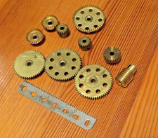 Meccano - Gears, Pinions, Rack Strip - Parts 25, 26, 27, 27a, 28, 29, 32, 110