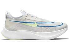 Size 10 - Nike Zoom Fly 4