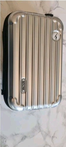 Rimowa lufthansa first class - lufthansa,