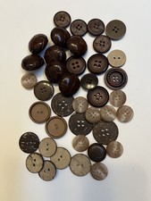 Vintage Buttons. Job lot 100g