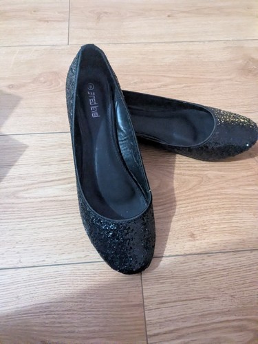 Red level black glitter pumps - level,