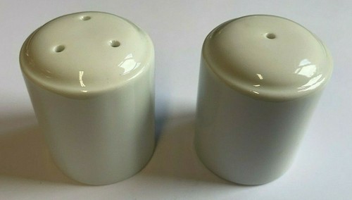 Porcelain salt and pepper - pepper, pots