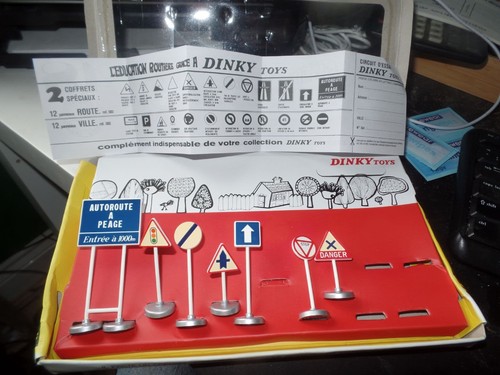 Atlas french dinky - french, set