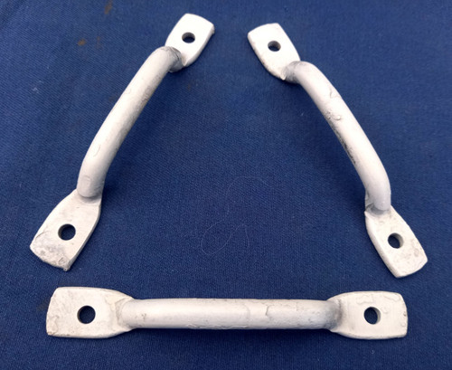 Land rover bonnet staple - land,