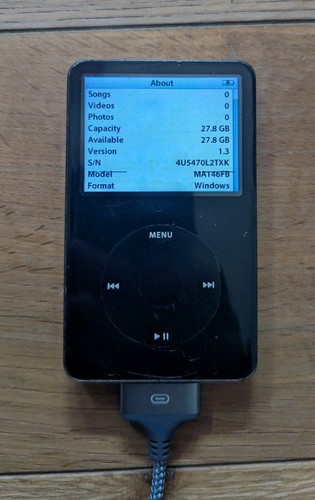 Apple ipod classic 5th - classic,