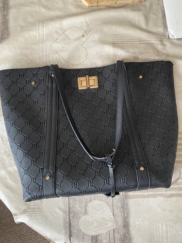River island large - river,