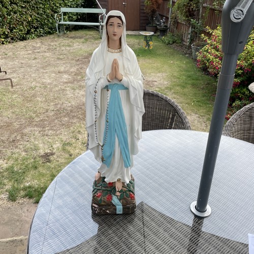 Large plaster statue lady - large,
