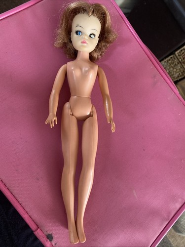 Pedigree sindy doll s - pedigree,