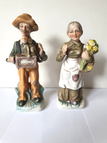 Pair vintage figurines from - figurines,