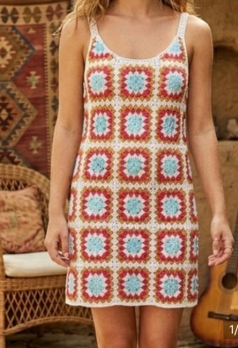 Nwt granny square crochet - nwt,