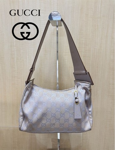 Gucci canvas one - gg,