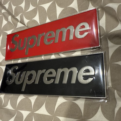 Supreme box logo - x, car