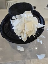Philip Treacy hat