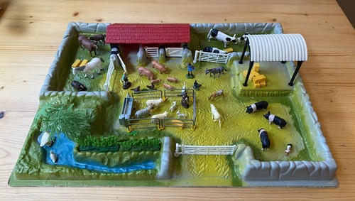 Britains farm playbase - farm,