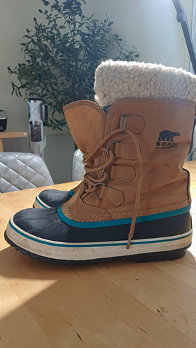 Sorel women snow boots - women’s,