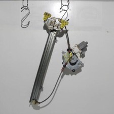 80700BC60B Right Front Window