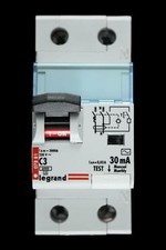 LEGRAND 3 AMP TYPE C 6kA 30mA