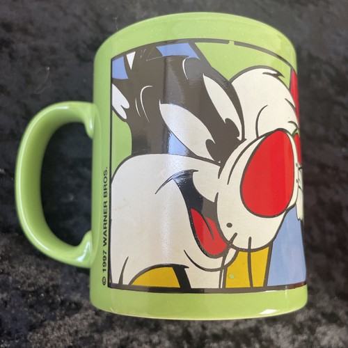 Warner bros looney tunes - bros.,