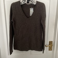 BNWT KEW V-NECK JUMPER