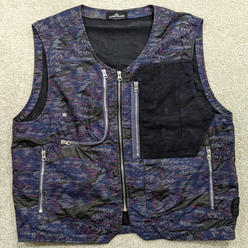 Stone island shadow project - island,
