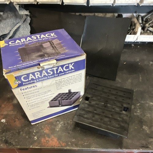 Caravan levelling blocks - levelling,