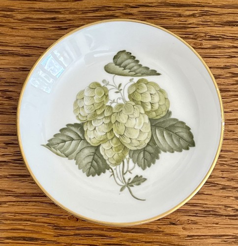 Royal worcester fine bone - royal,