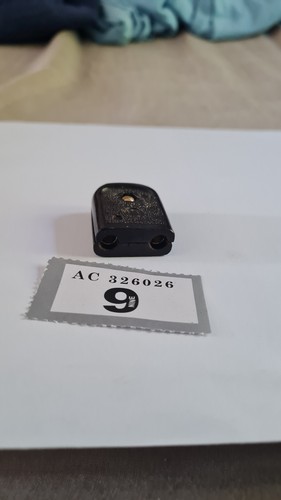 Vintage bakelite pin - 2, amp