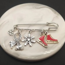 Christmas Scarf Clip with