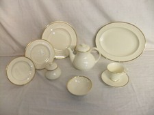 Royal Doulton Heather - The Romance Collection ivory gilded tableware - 9B5D #