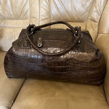 Bueno chocolate brown