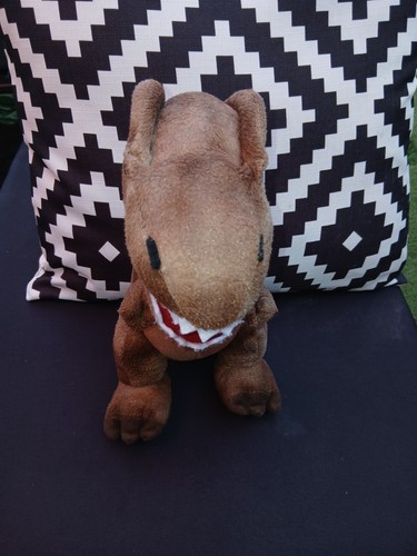 Jurassic world little - jurassic, t
