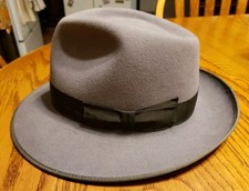Akubra Pure Fur Felt Gray Hat With Cloth Band Mans Size 56 Made In  AUSTRALIA