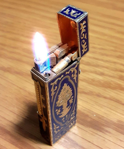 Royking dunhill gas lighter - dunhill,