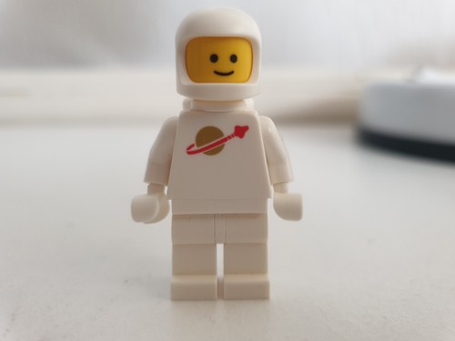 Lego classic space minifigure - classic,
