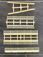 Hornby station platform - station,