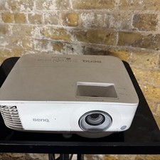 ? BenQ MH733 Full HD Projector – 4000 Lumens